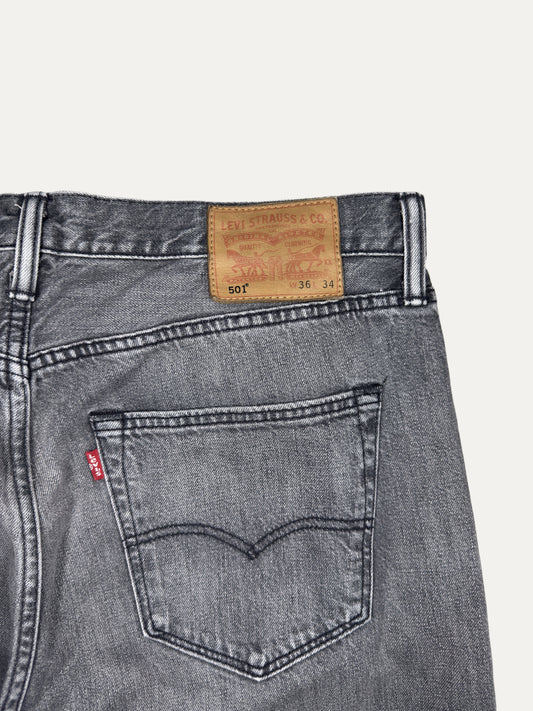 Vintage Levi's 501 Straight Jeans in stonewash, unisex, size W36 L34 – second-hand