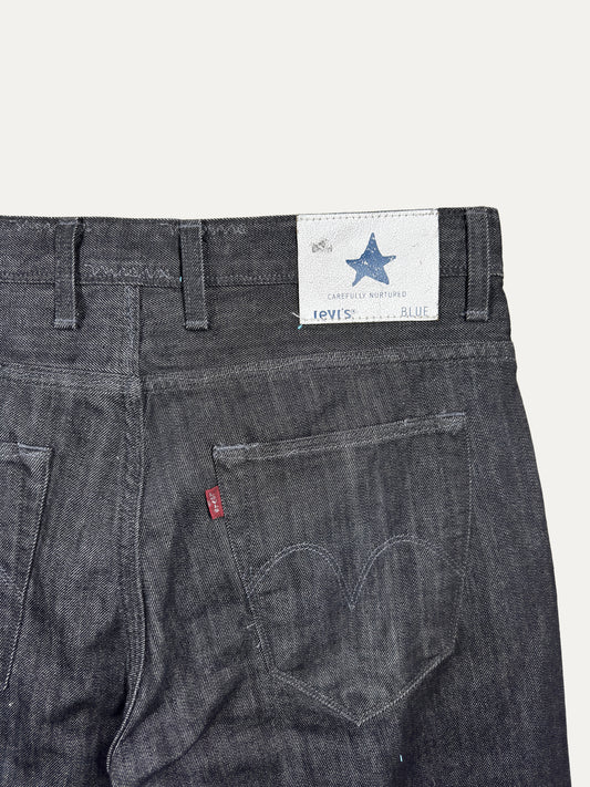 Vintage Levi's Blue Jeans in stonewash, unisex, size W32 L32 – second-hand