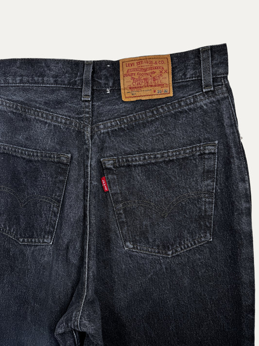 Vintage Levi's 901 Jeans in dark wash, women's, size W30 L32 – second-hand