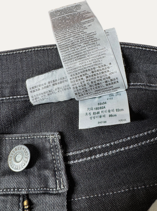 Vintage Levi's 511 Slim Jeans men's, size W32 L34 – second-hand