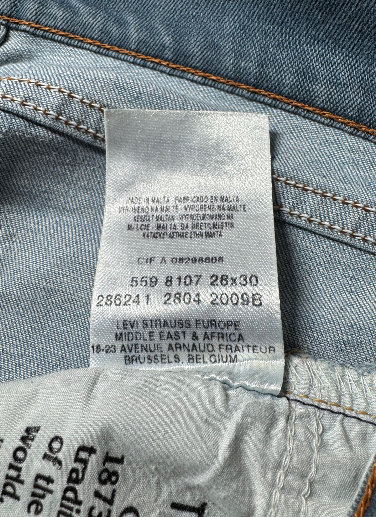 Vintage Levi's 559 Straight Jeans in blue, women's, size W28 L30 – second-hand