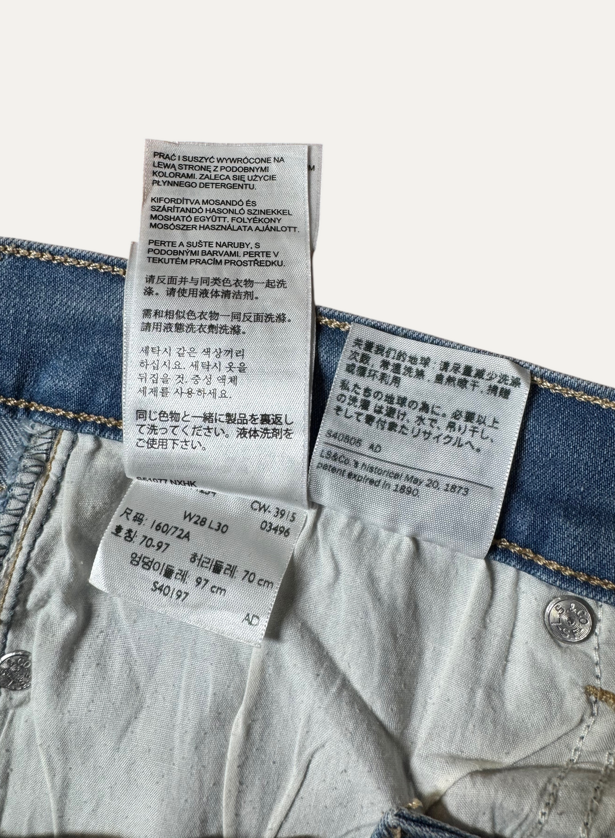 Vintage Levi's 711 Skinny Jeans in blue, women's, size W28 L30 – second-hand
