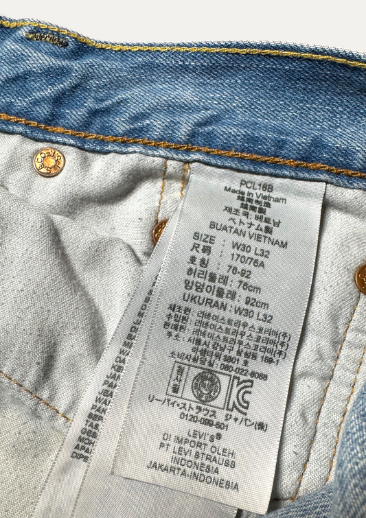 Vintage Levi's 502 Straight Jeans in blue, unisex, size W30 L32 – second-hand