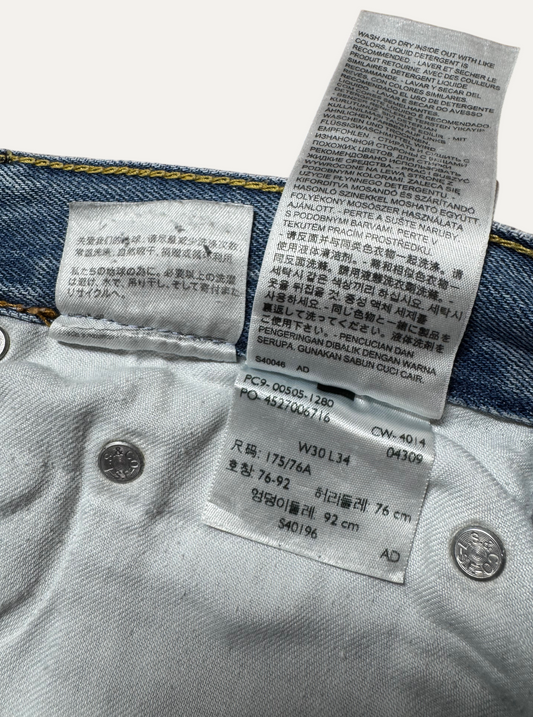 Vintage Levi's 505 Straight Jeans in blue, unisex, size W30 L34 – second-hand