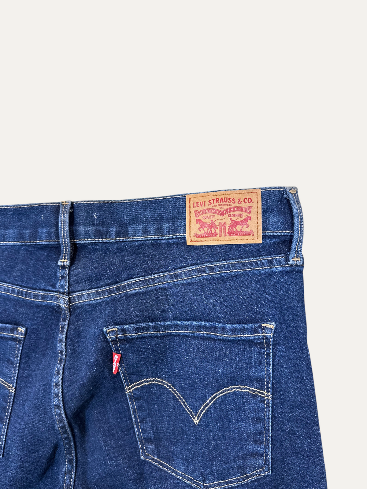 Vintage Levi's 311 Skinny Jeans in blue, women's, size W31 – second-hand