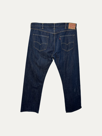 Vintage Levi's 501 Straight Jeans in dark wash, unisex, size W40 L34 – second-hand