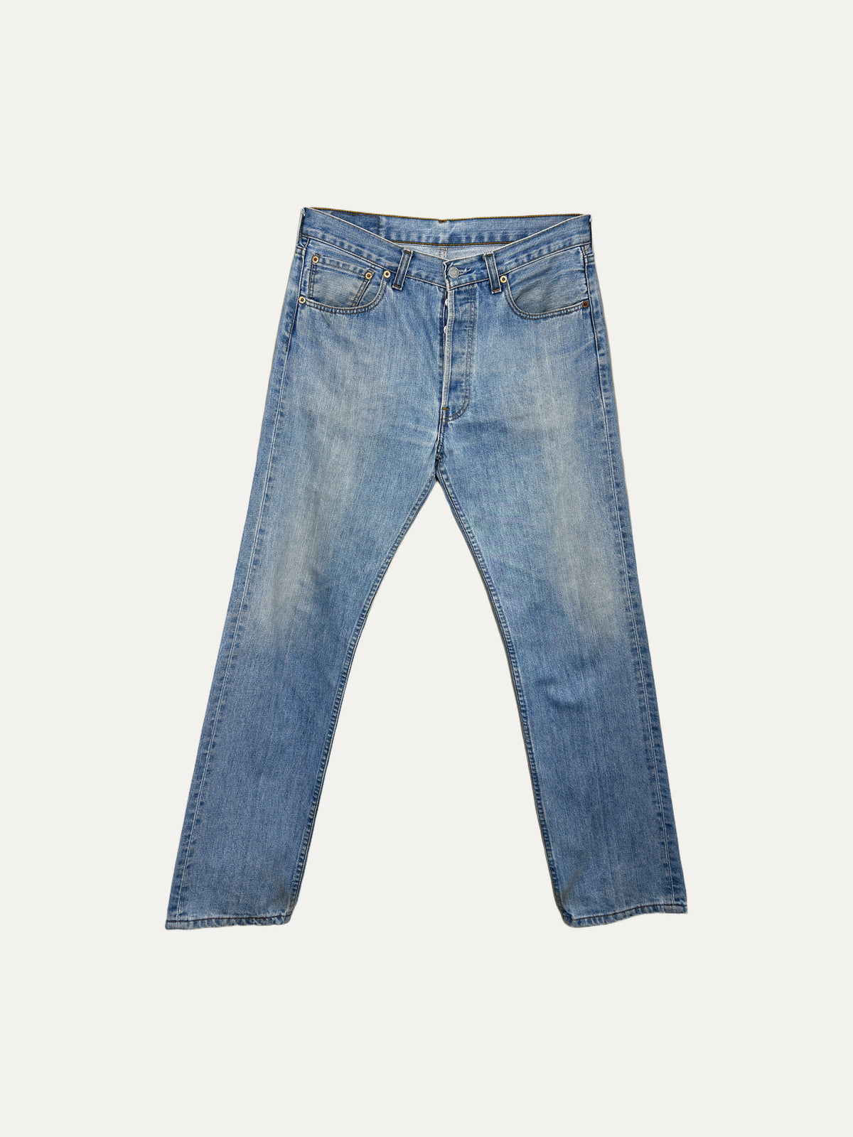 Vintage Levi's 501 Straight Jeans in light wash, unisex, size W32 L32 – second-hand
