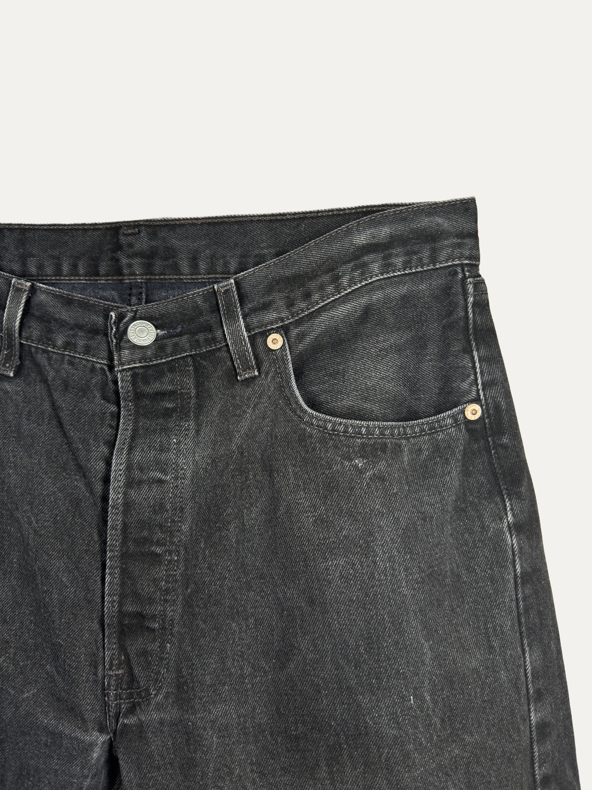 Vintage Levi's 501 Straight Jeans in black, unisex, size W34 L36 – second-hand