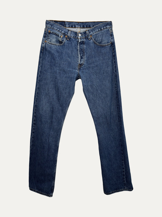 Vintage Levi's 501 Straight Jeans in mid wash, unisex, size W31 L34 – second-hand