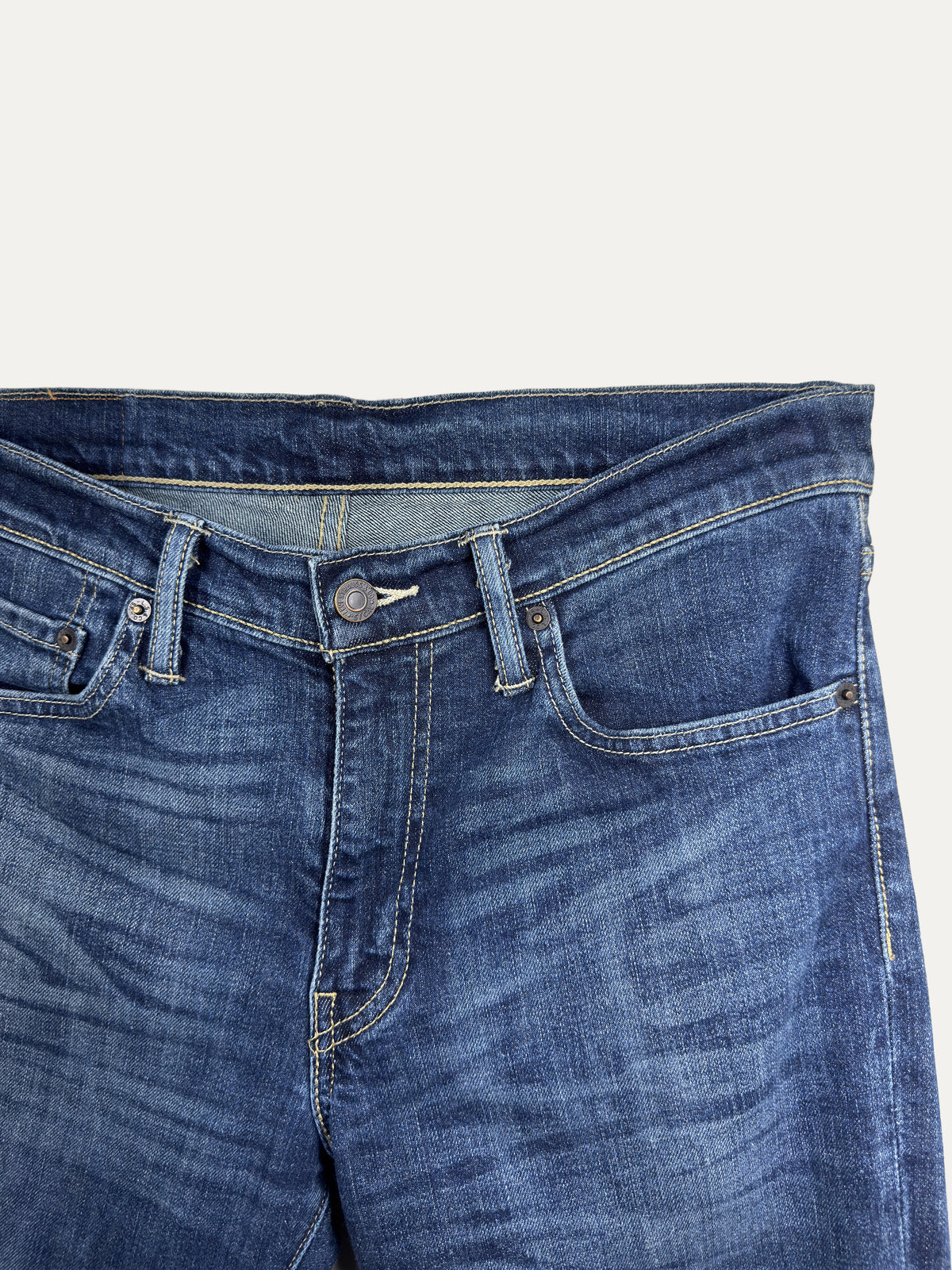 Vintage Levi's 511 Slim Jeans in mid wash, men's, size W32 L32 – second-hand