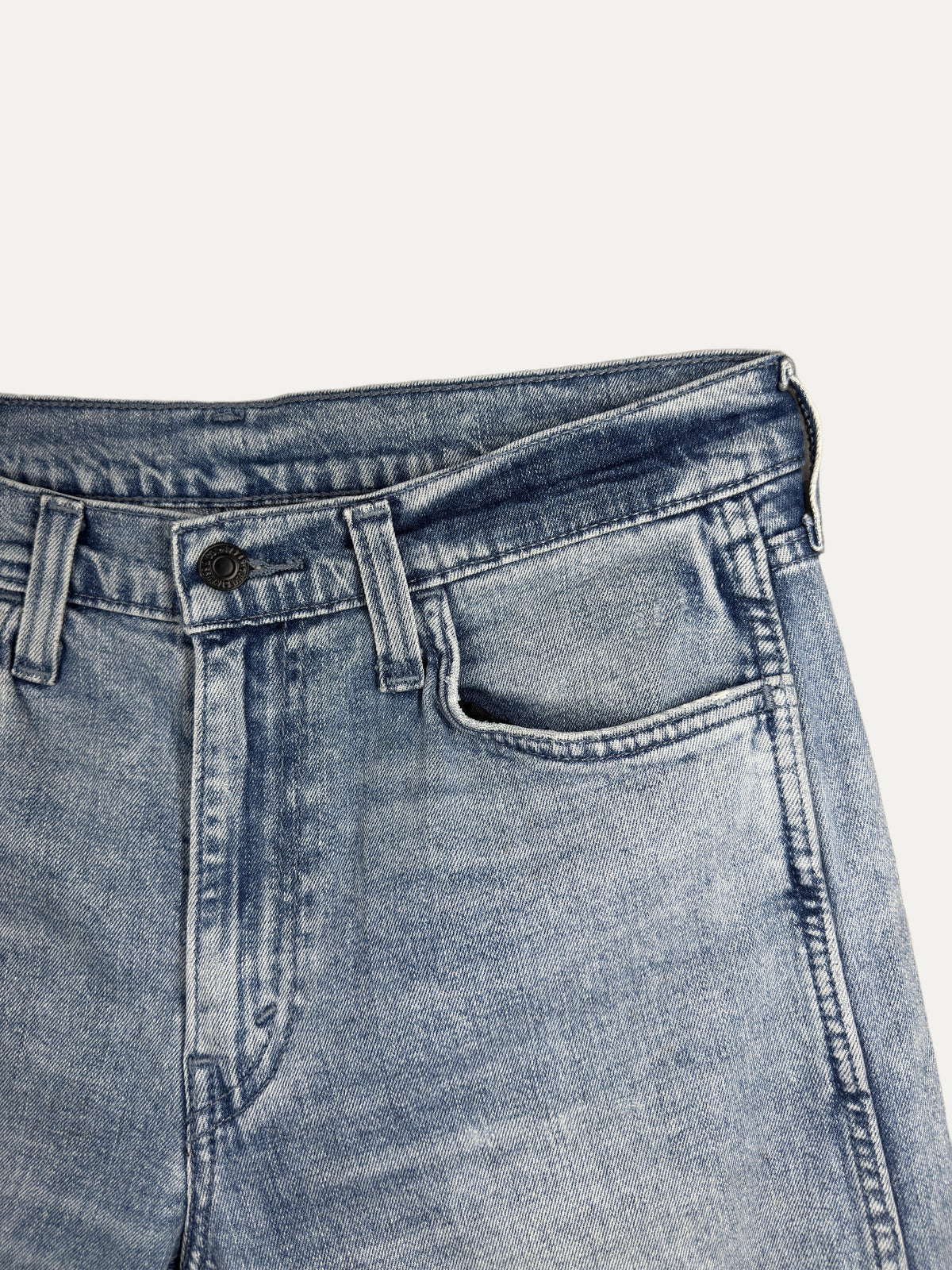 Vintage Levi's 522 Slim Jeans in light wash, unisex, size W30 L30 – second-hand