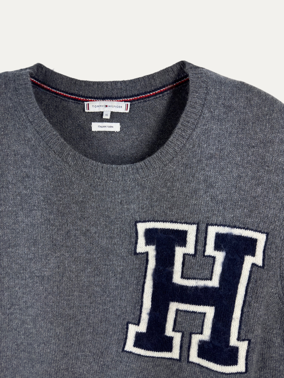 Vintage Tommy Hilfiger Sweater in grey, unisex, size XL – second-hand
