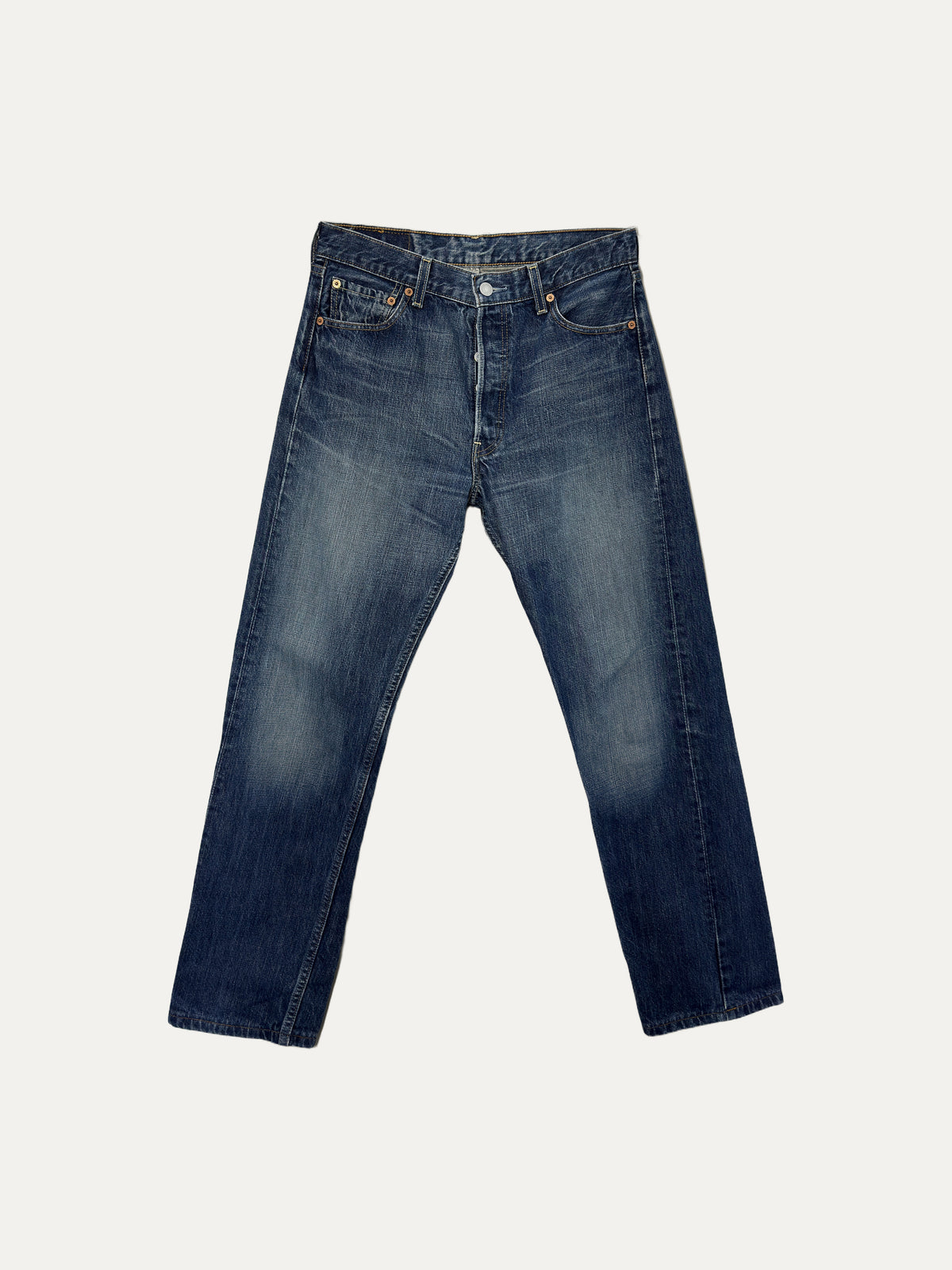 Vintage Levi's 501 Straight Jeans in mid wash, unisex, size W30 L34 – second-hand