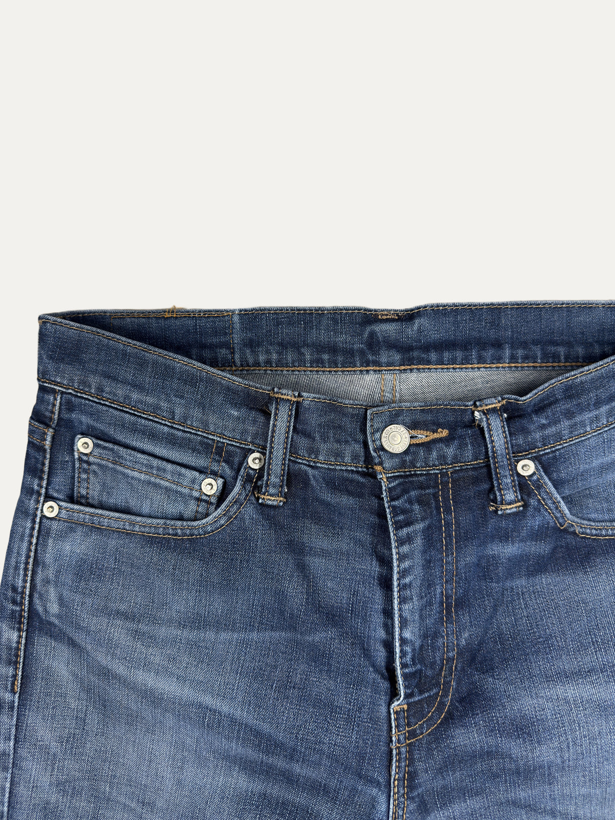 Vintage Levi's 511 Slim Jeans in mid wash, men's, size W34 L32 – second-hand