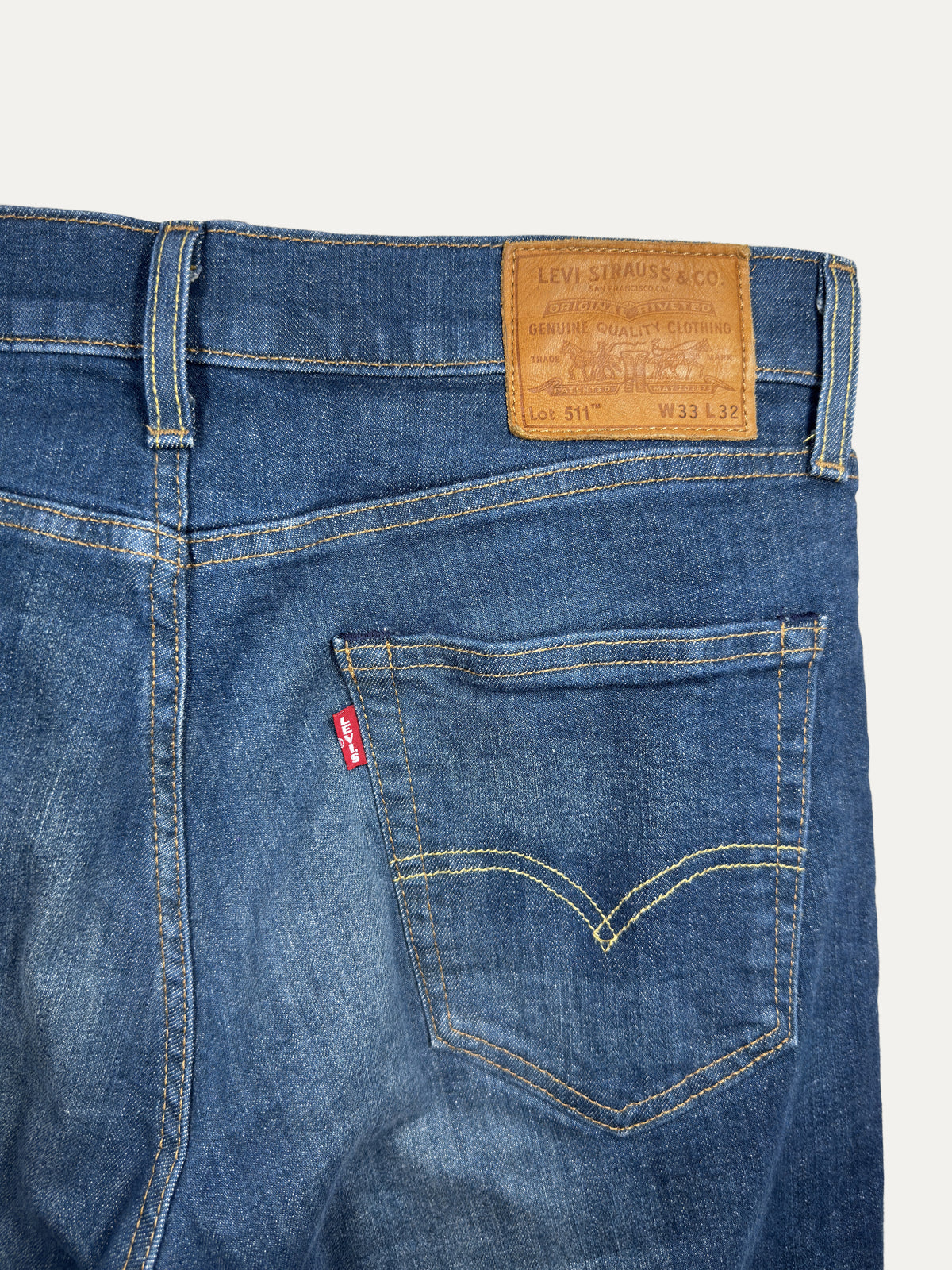 Vintage Levi's 511 Slim Jeans in mid wash, men's, size W33 L32 – second-hand