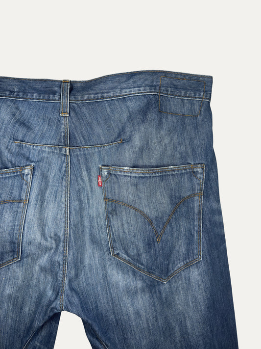 Vintage Levi's Engineered Jeans in mid wash, unisex, size W36 – second-hand