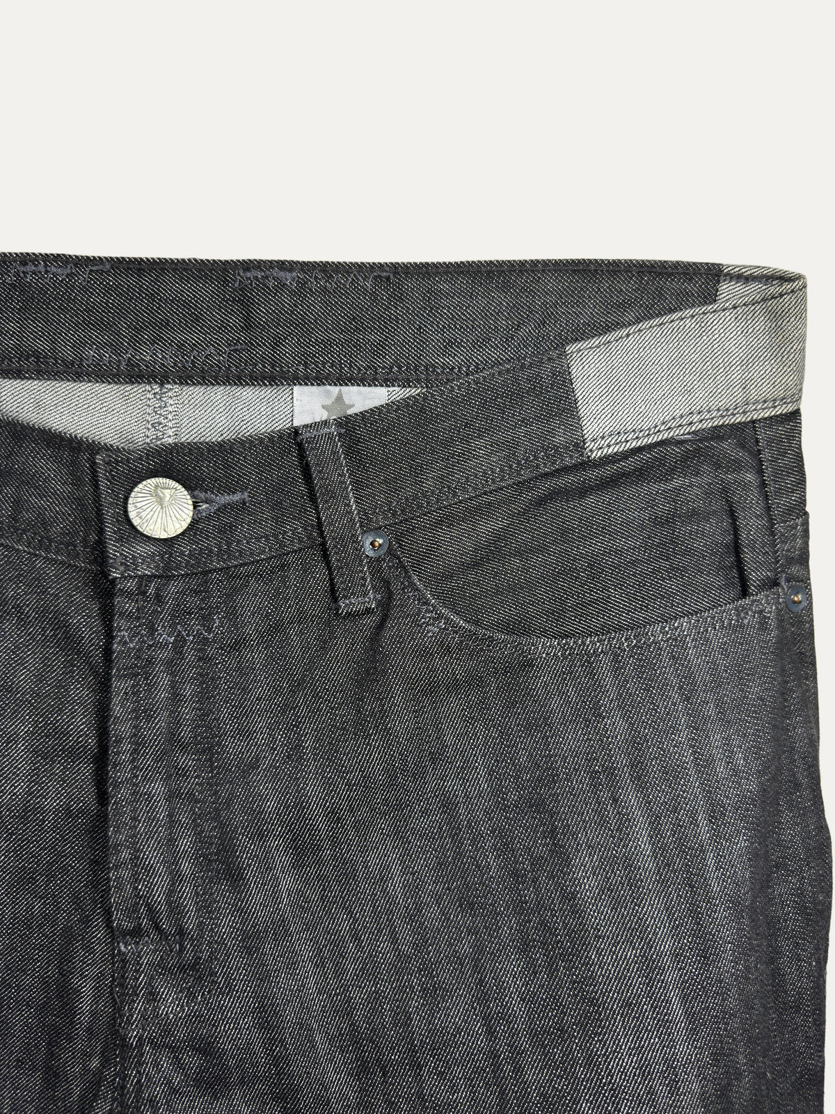 Vintage Levi's Blue Jeans in stonewash, unisex, size W32 L32 – second-hand