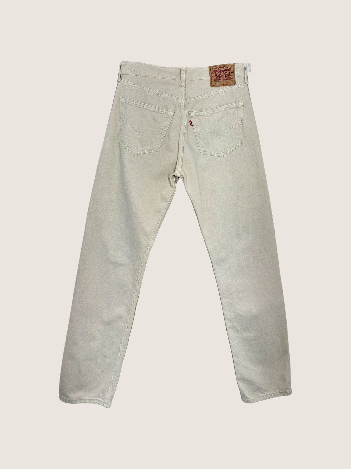 Vintage Levi's 501 Straight Jeans in beige, unisex, size W32 L36 – second-hand