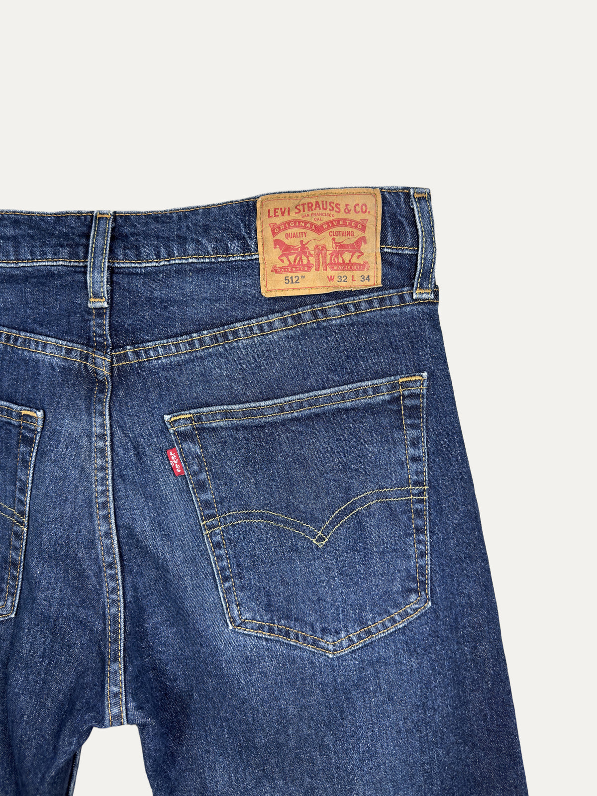 Vintage Levi's 512 Slim Jeans in mid wash, unisex, size W32 L34 – second-hand