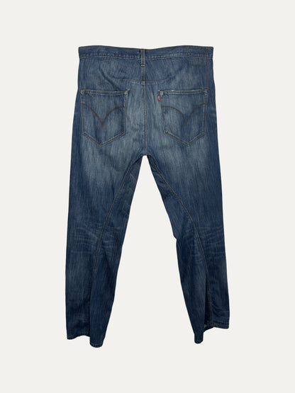 Vintage Levi's Engineered Jeans in mid wash, unisex, size W36 – second-hand