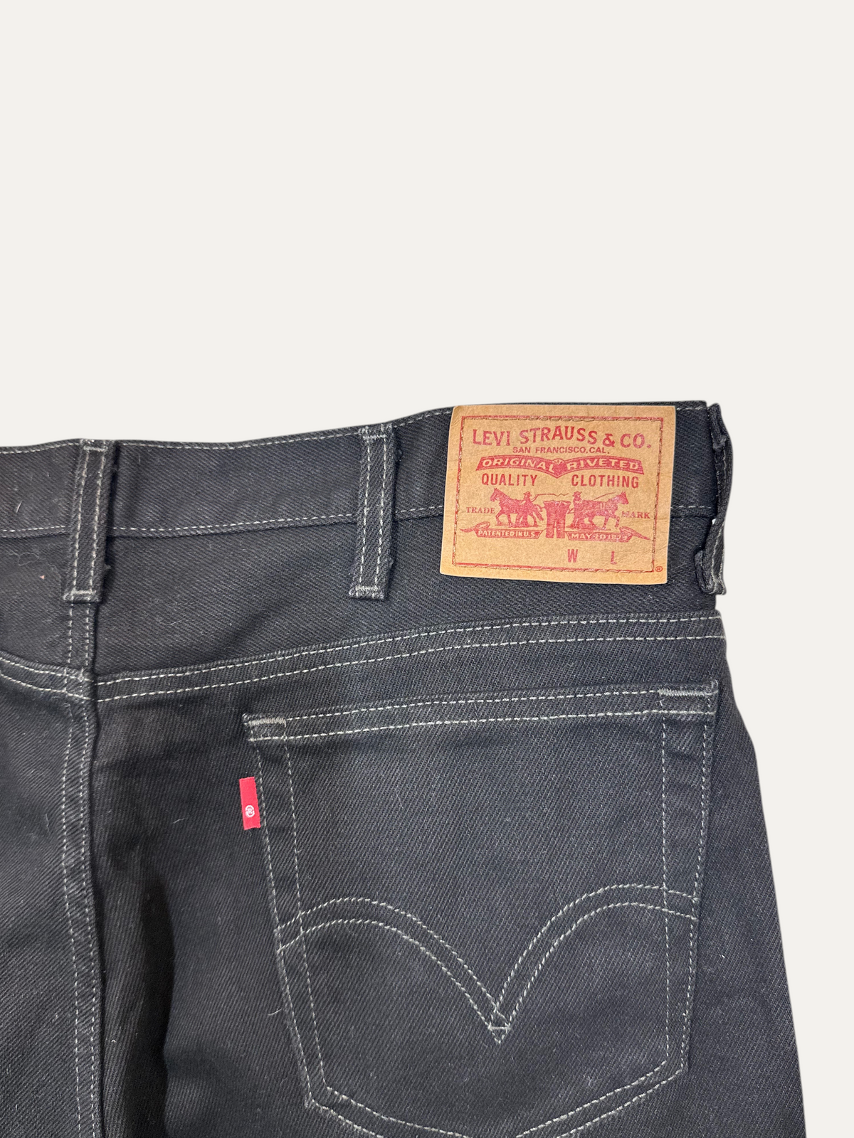 Vintage Levi's 505 Straight Jeans in black, unisex, size W36 L32 – second-hand