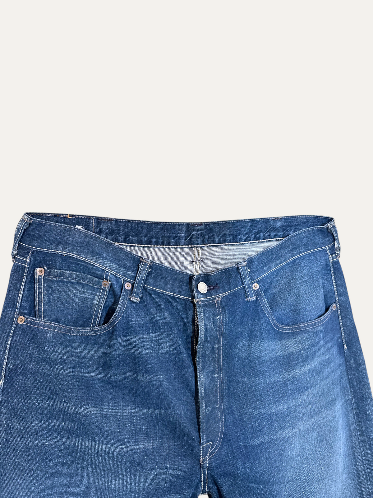 Vintage Levi's 501 Straight Jeans in blue, unisex, size W38 L34 – second-hand