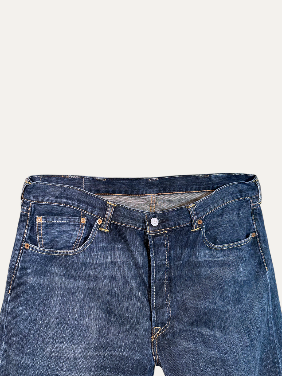 Vintage Levi's 501 Straight Jeans in blue, unisex, size W38 L34 – second-hand