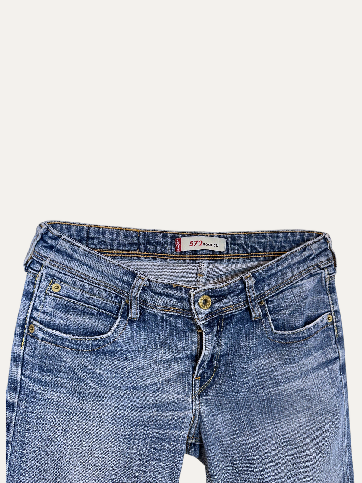Vintage Levi's 572 Slim Jeans in blue, women's, size W29 L36 – second-hand
