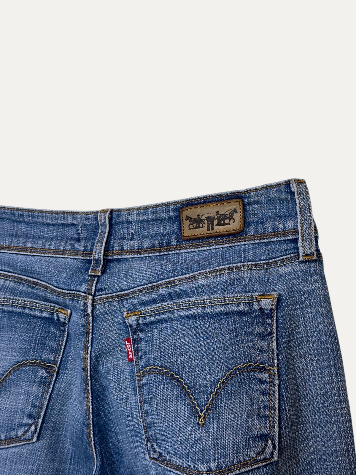 Vintage Levi's 570 Slim Jeans in blue, women's, size W31 L34 – second-hand