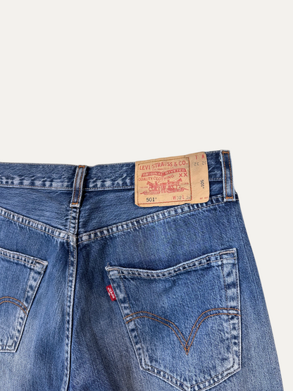Vintage Levi's 501 Straight Jeans in blue, unisex, size W32 L32 – second-hand