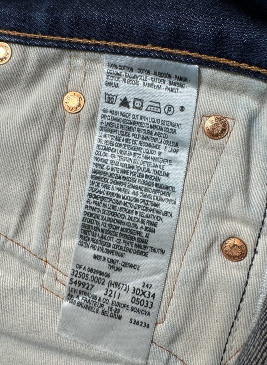 Vintage Levi's 505 Straight Jeans in blue, unisex, size W30 L34 – second-hand