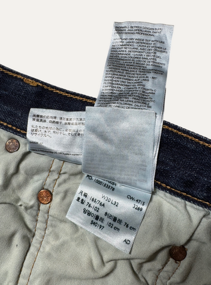 Vintage Levi's 501 Slim Jeans in blue, men's, size W30 L32 – second-hand