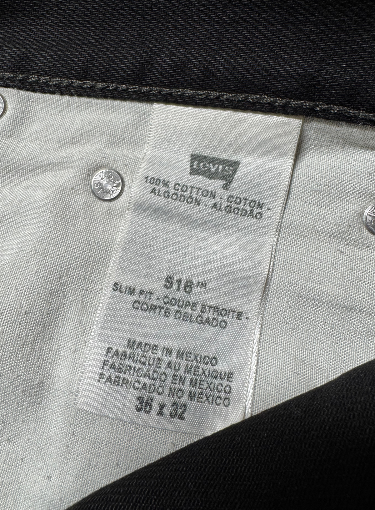 Vintage Levi's 505 Straight Jeans in black, unisex, size W36 L32 – second-hand
