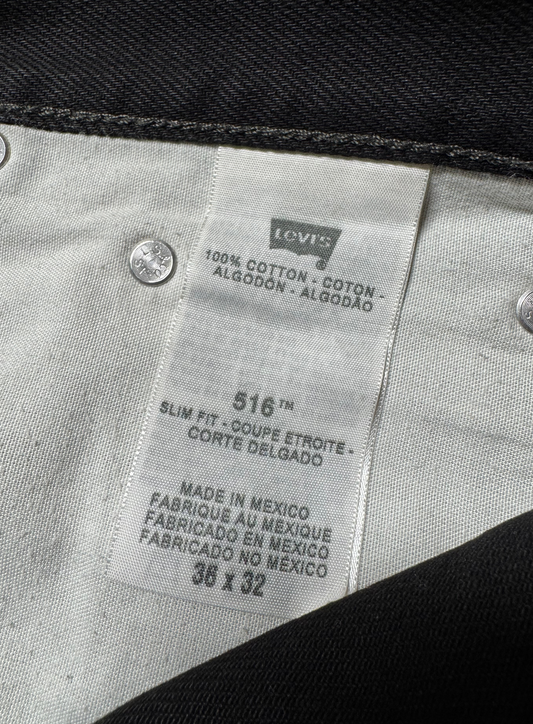 Vintage Levi's 505 Straight Jeans in black, unisex, size W36 L32 – second-hand