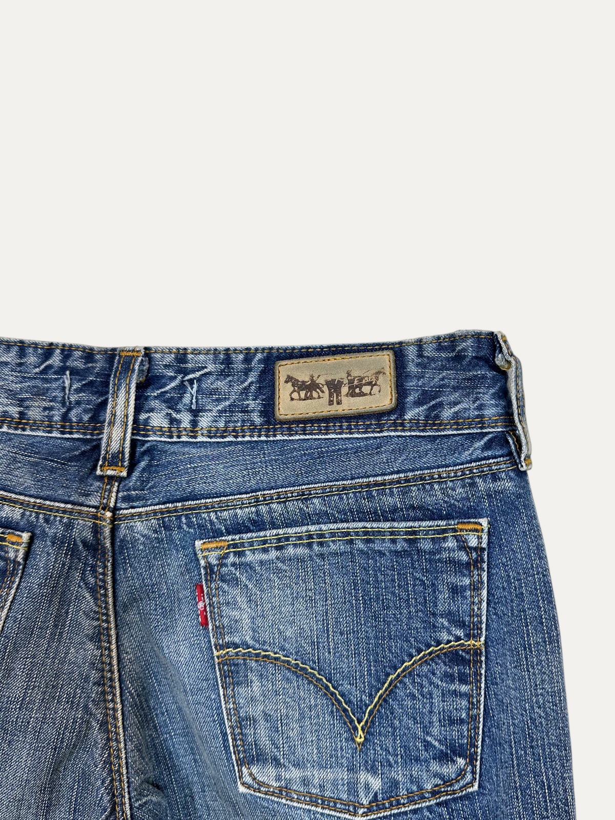 Vintage Levi's 570 Slim Jeans in blue, women's, size W27 – second-hand
