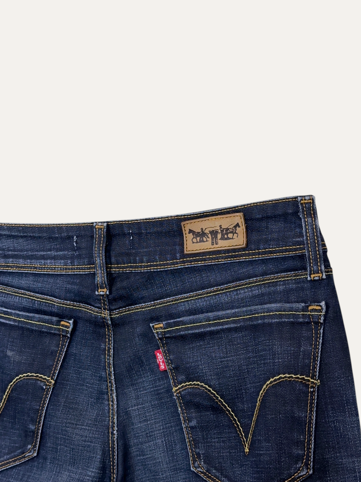 Vintage Levi's 470 Straight Jeans in blue, women's, size W33 L34 – second-hand