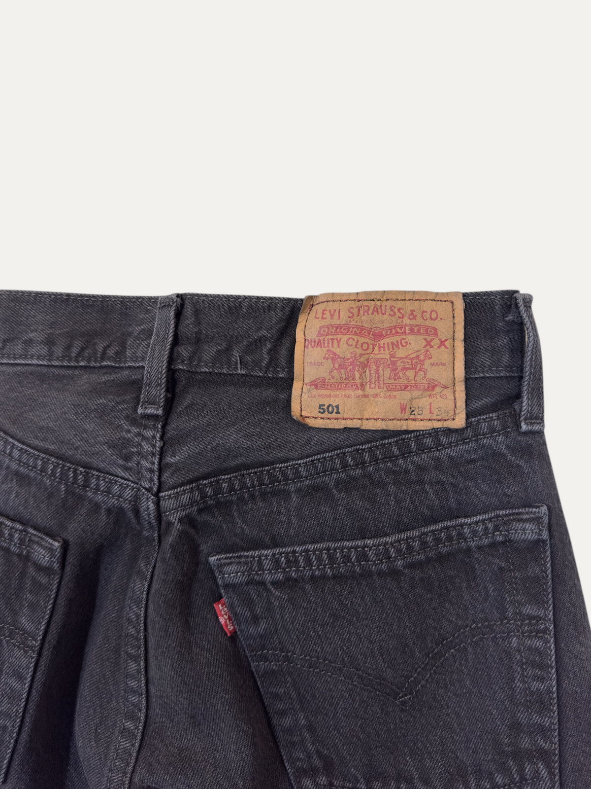 Vintage Levi's 501 Straight Jeans unisex, size W28 L34 – second-hand