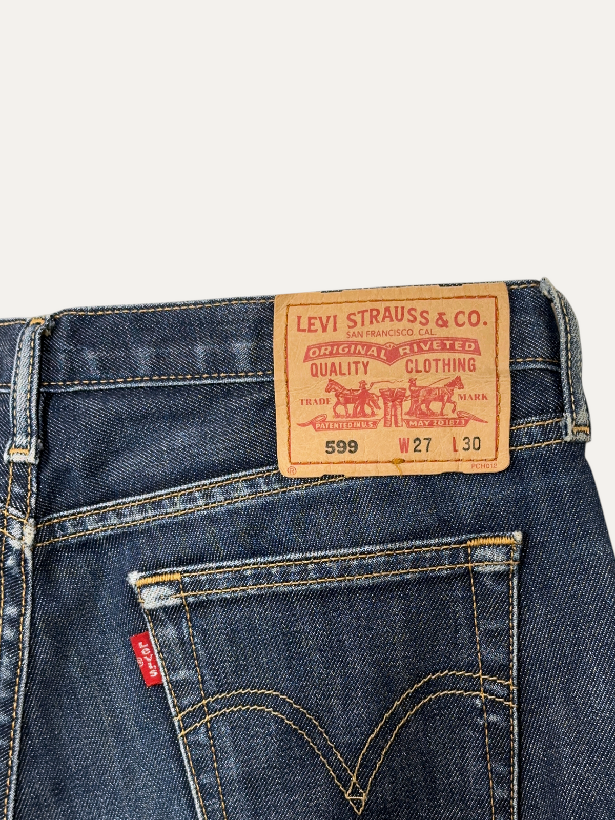 Vintage Levi's 599 Bootcut Jeans in blue, women's, size W27 L30 – second-hand