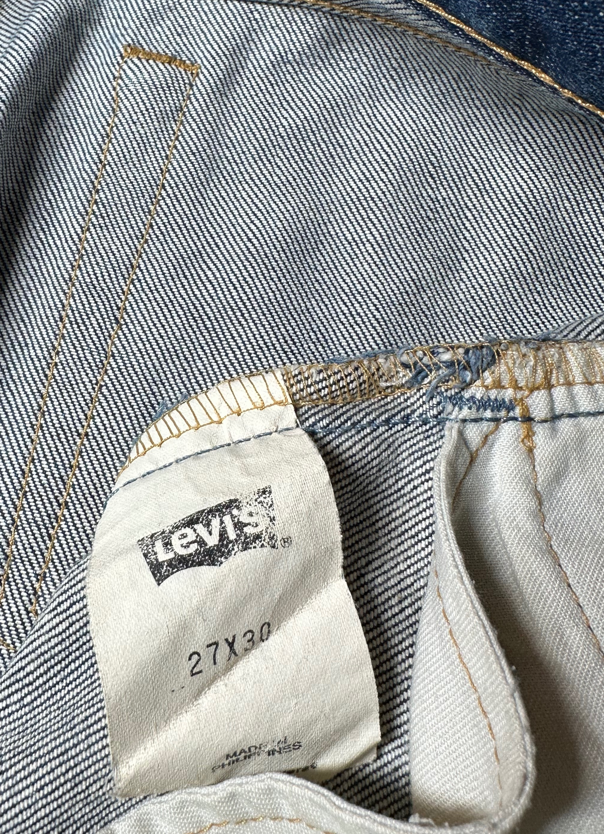 Vintage Levi's 599 Bootcut Jeans in blue, women's, size W27 L30 – second-hand